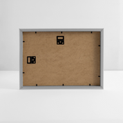 Gerahmtes Poster (37 × 27 cm) - Weiß